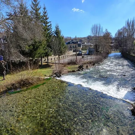 Hétvégi ház Casas Rurales Trefacio Trefacio
