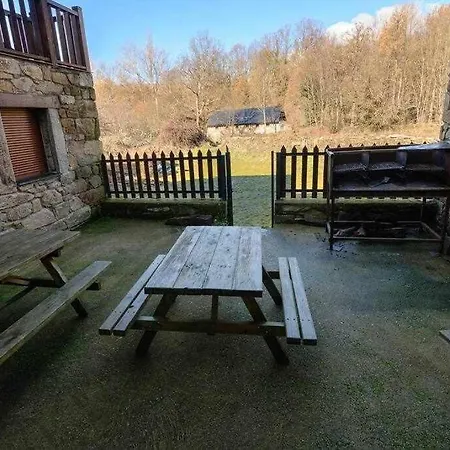 Hétvégi ház Casas Rurales Trefacio Trefacio